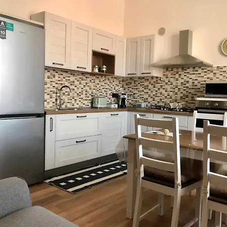 House Vicino Stazione