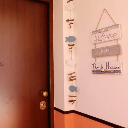 House Vicino Stazione Apartmán La Spezia